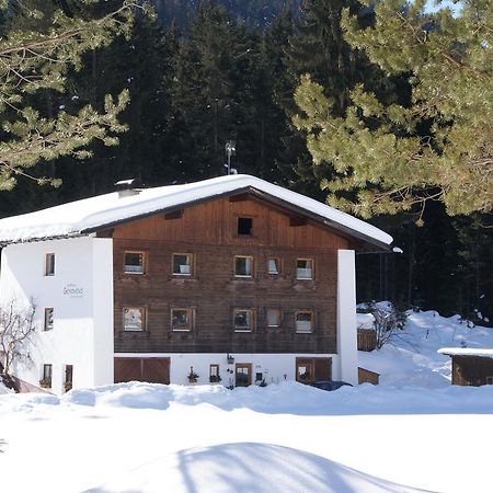 Landhaus Genoveva ロイタシュ エクステリア 写真
