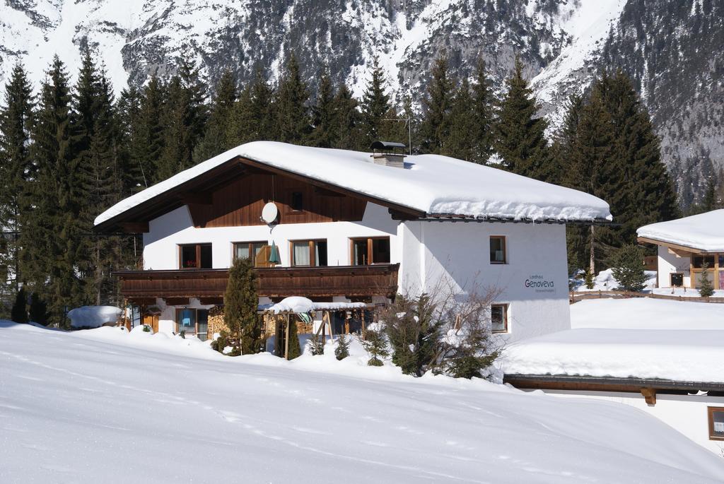 Landhaus Genoveva ロイタシュ エクステリア 写真
